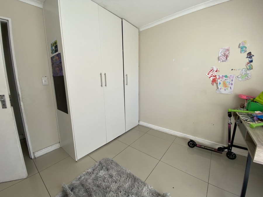 To Let 3 Bedroom Property for Rent in Sunningdale Western Cape
